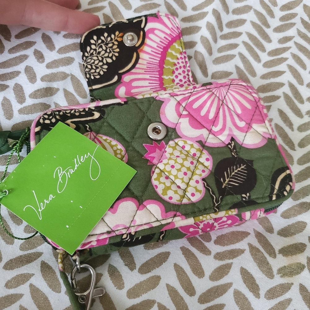 NWT Vera Bradley Olivia Pink Wristlet